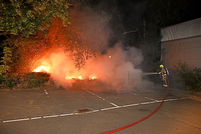 2024/159/20240921-00u30 GB 001 Brand wegvervoer Uiverstraat.jpg